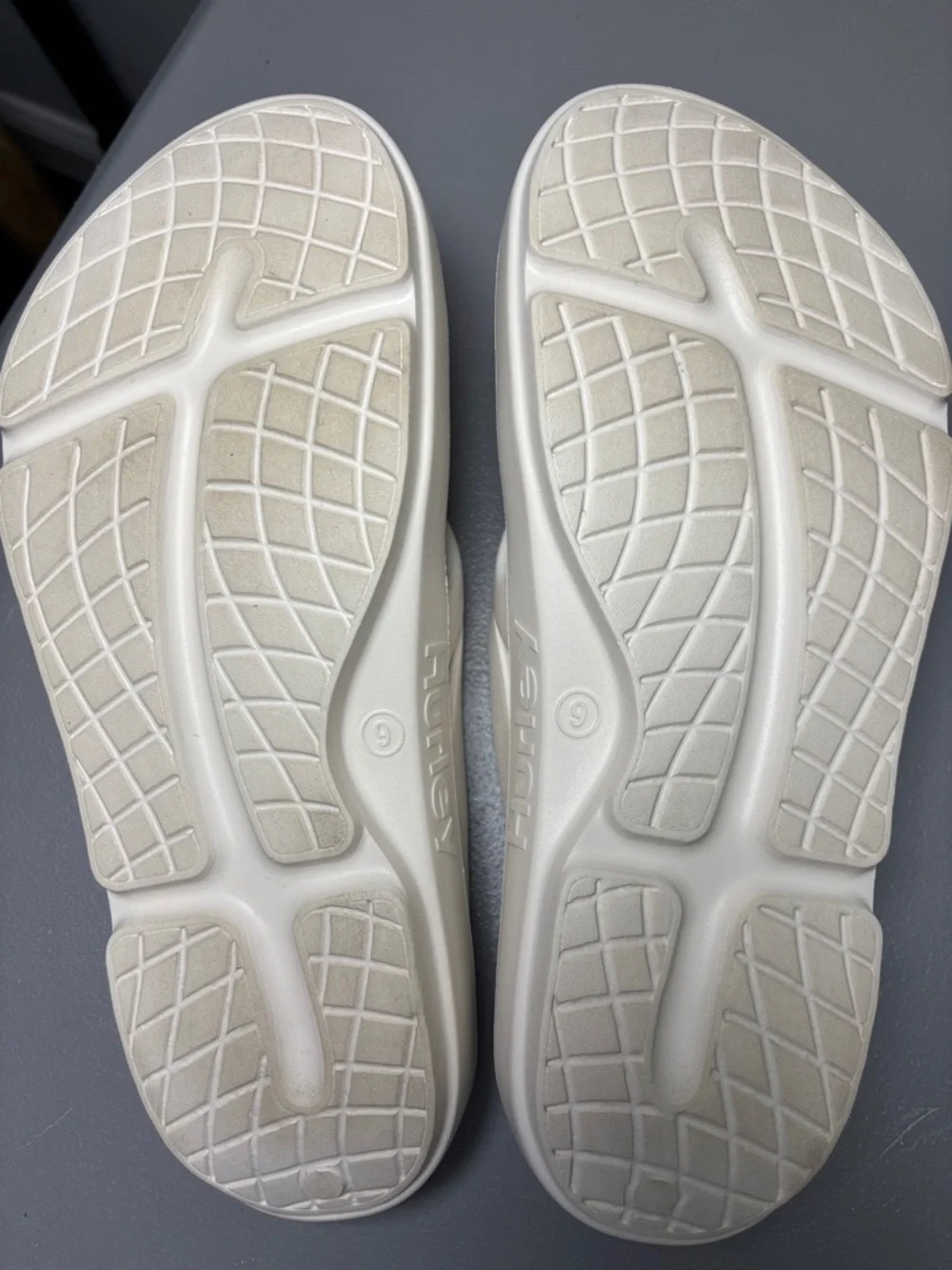 Hurley Men's Injection Flip Flop White Size 9